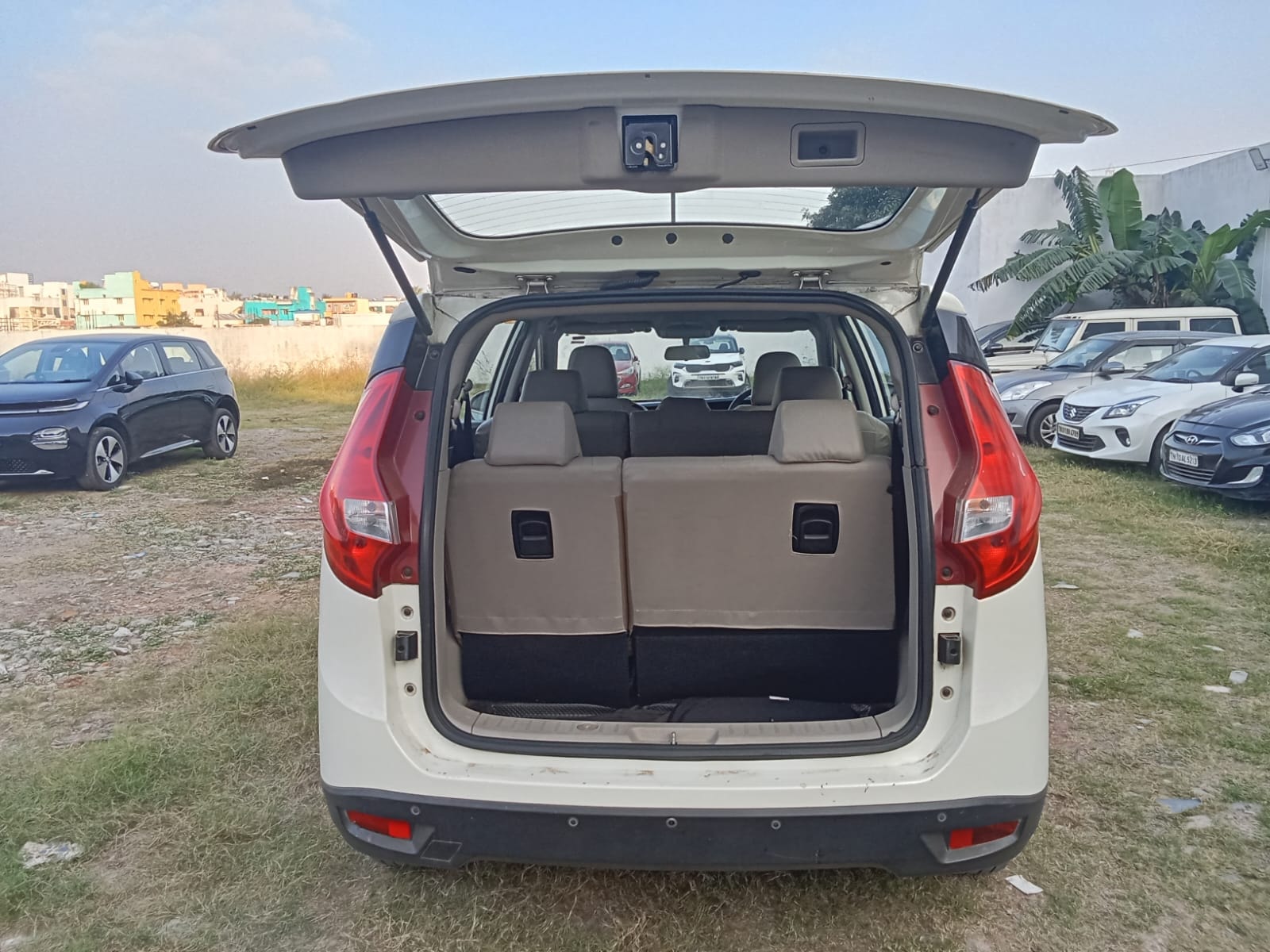 Used 2018 Mahindra Marazzo Used 2018 Mahindra Marazzo