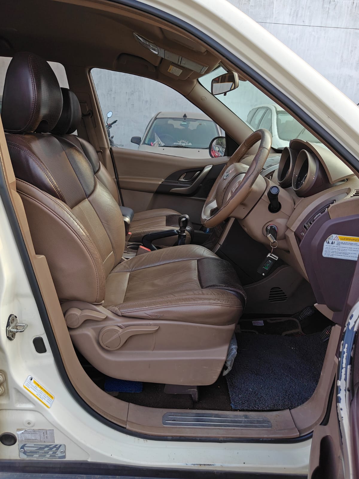 XUV500 image 16 XUV500 image 16