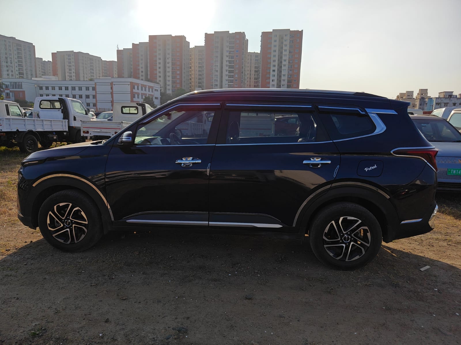 Carens image 2 Carens image 2