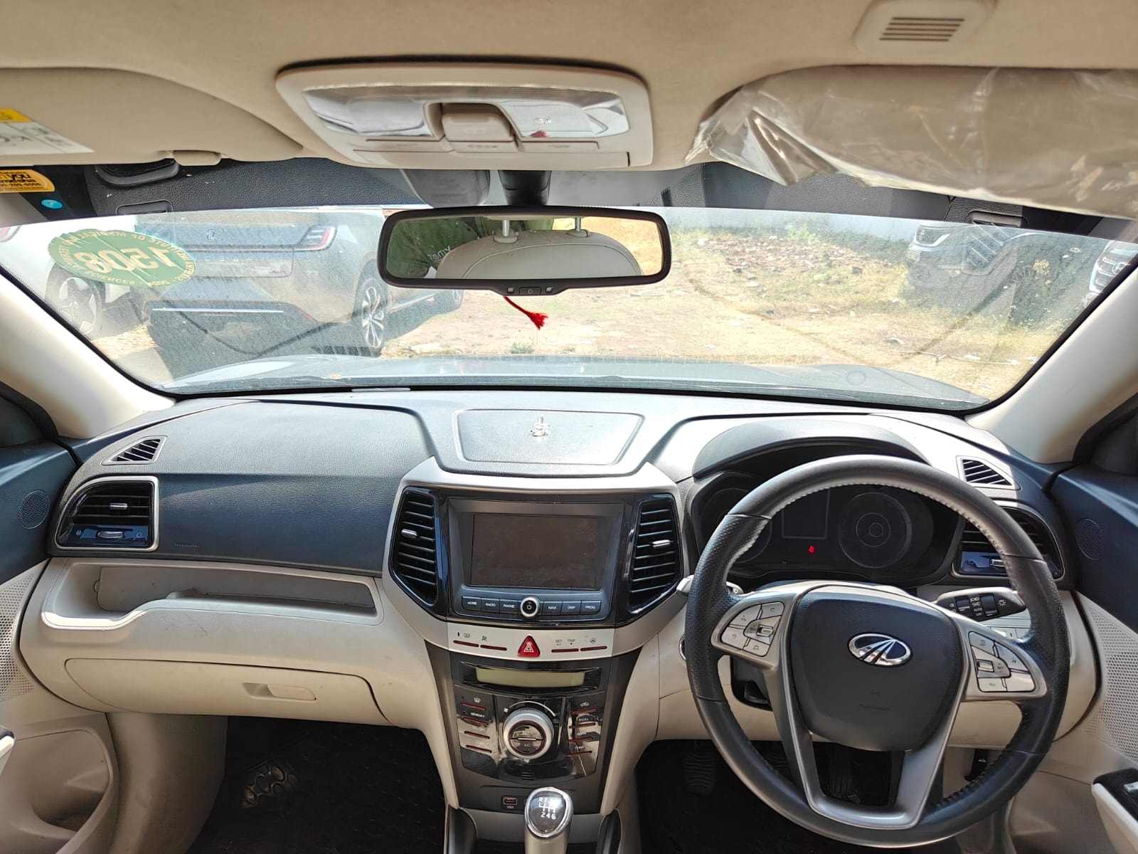 XUV300 image 12 XUV300 image 12