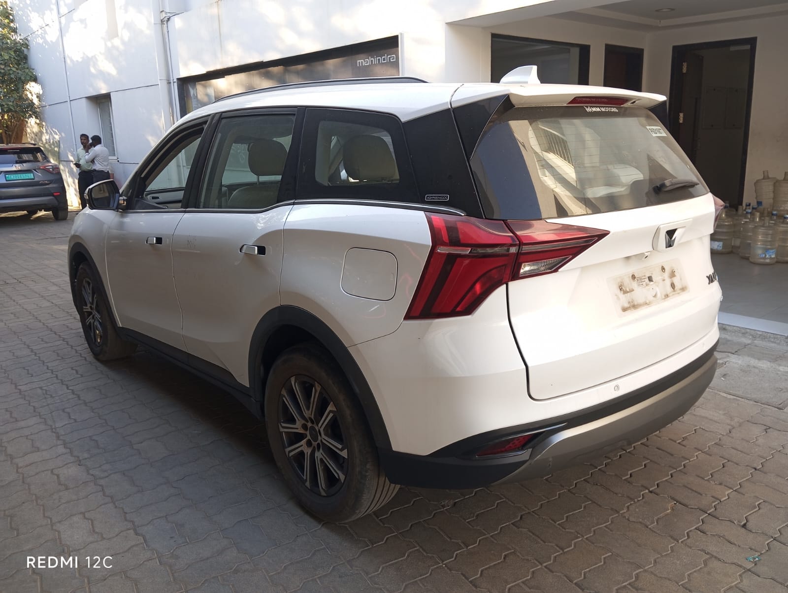 XUV700 image 3 XUV700 image 3