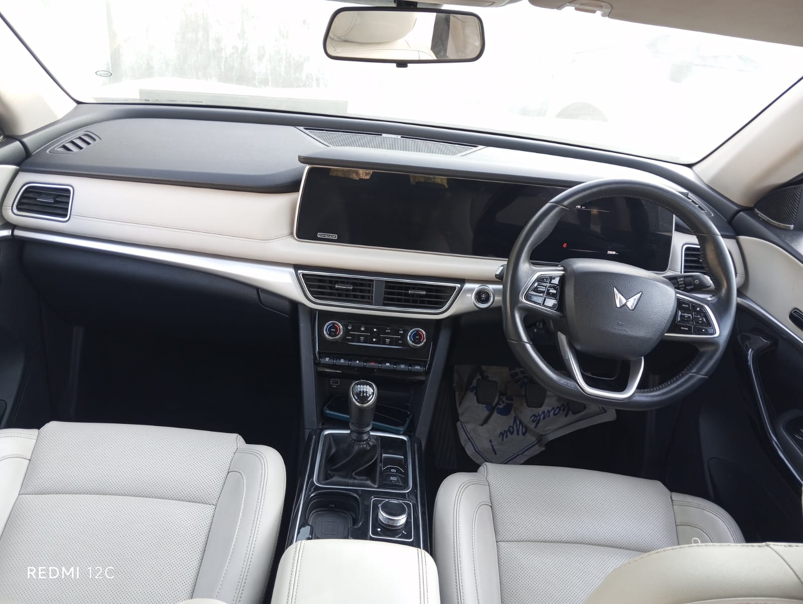 XUV700 image 11 XUV700 image 11