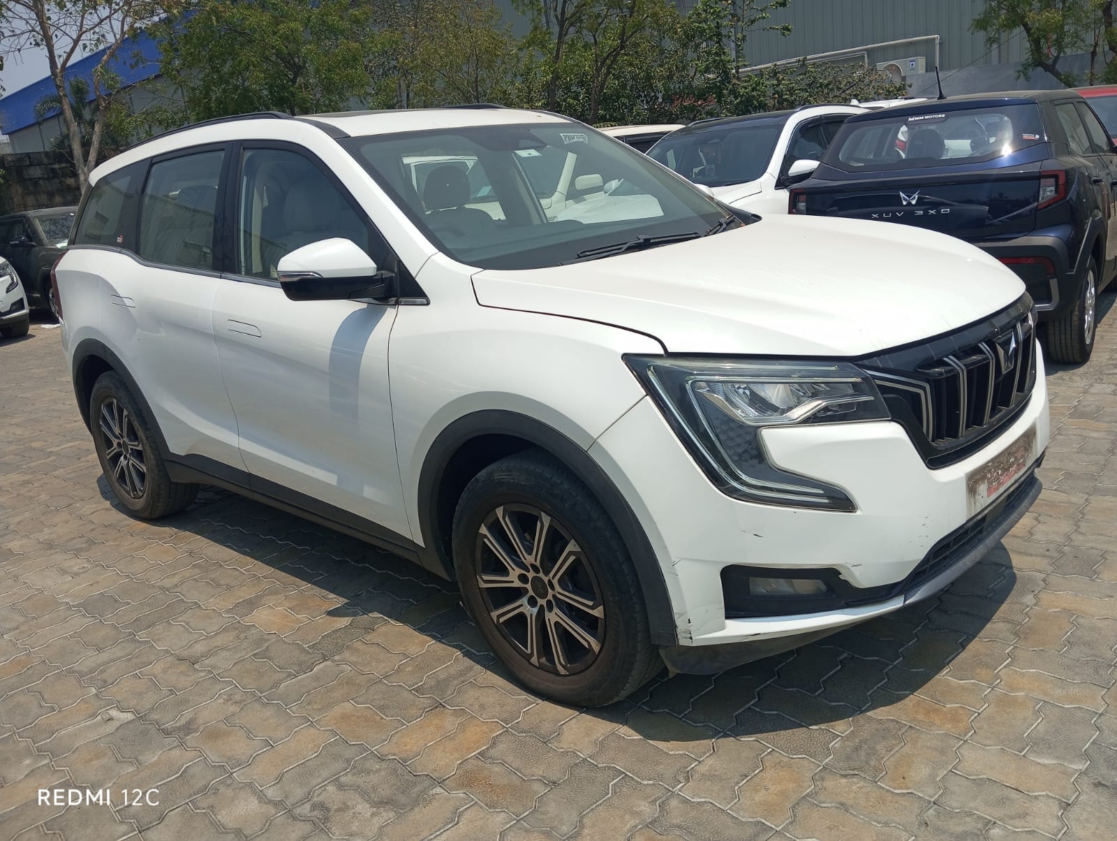 XUV700 image 4 XUV700 image 4