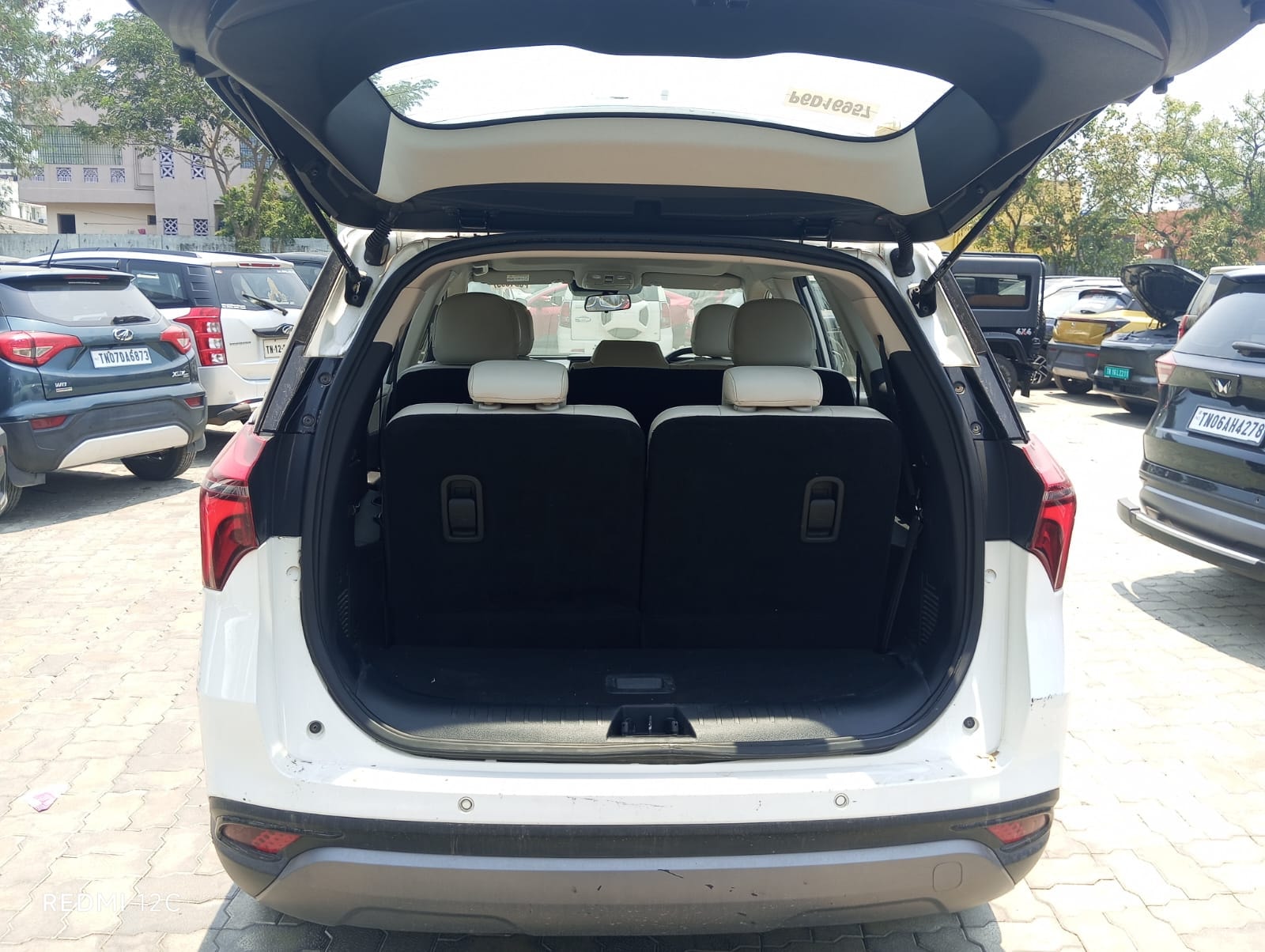 XUV700 image 7 XUV700 image 7