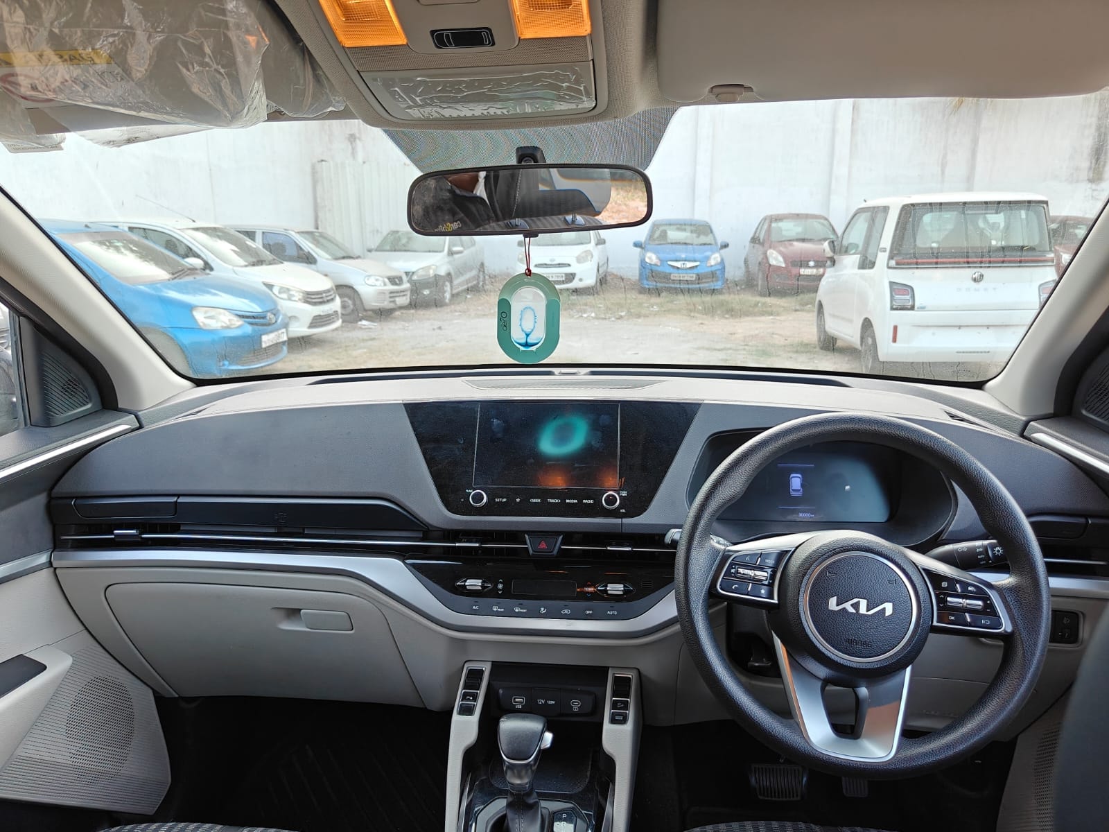 Used 2023 Kia Carens Used 2023 Kia Carens