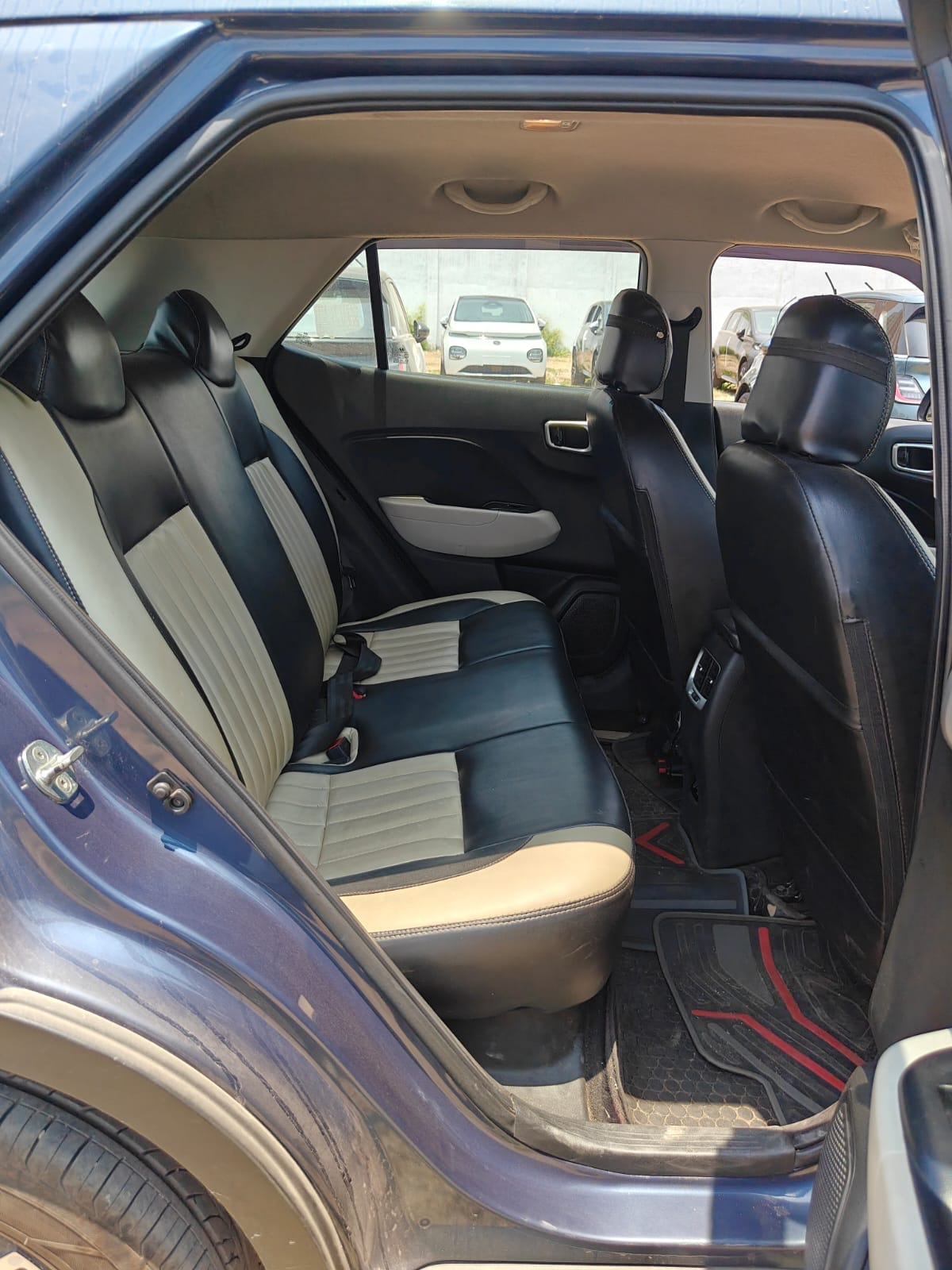 Used 2023 Hyundai Venue Used 2023 Hyundai Venue