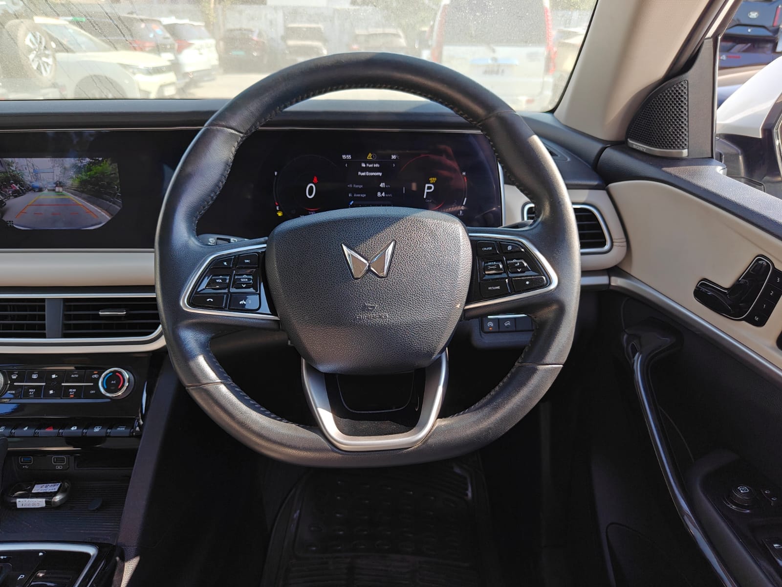 Used 2023 Mahindra XUV700 Used 2023 Mahindra XUV700