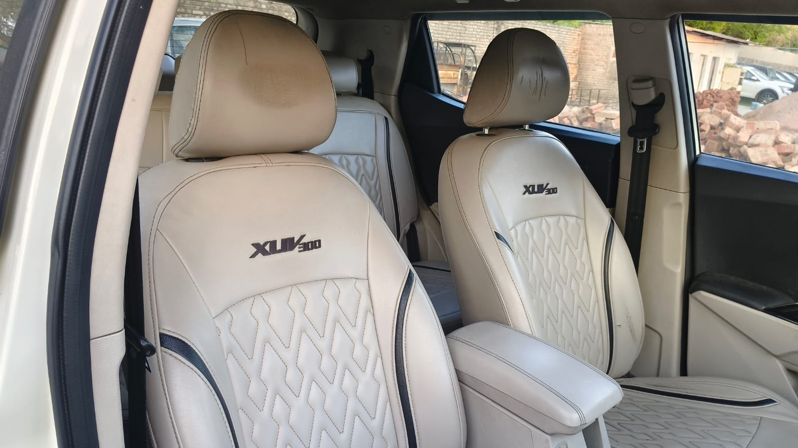 Used 2021 Mahindra XUV300 Used 2021 Mahindra XUV300