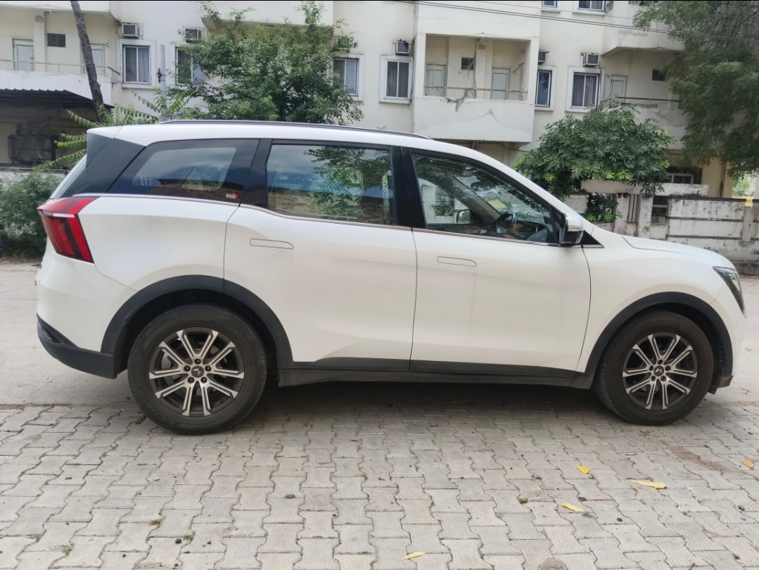 XUV700 image 6 XUV700 image 6