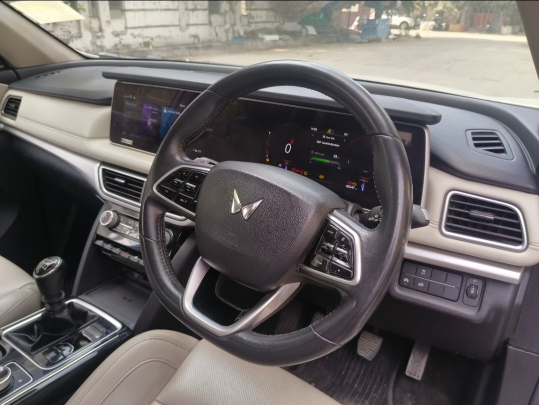 XUV700 image 13 XUV700 image 13