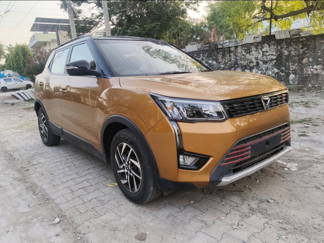 Used 2022 Mahindra XUV300 Used 2022 Mahindra XUV300