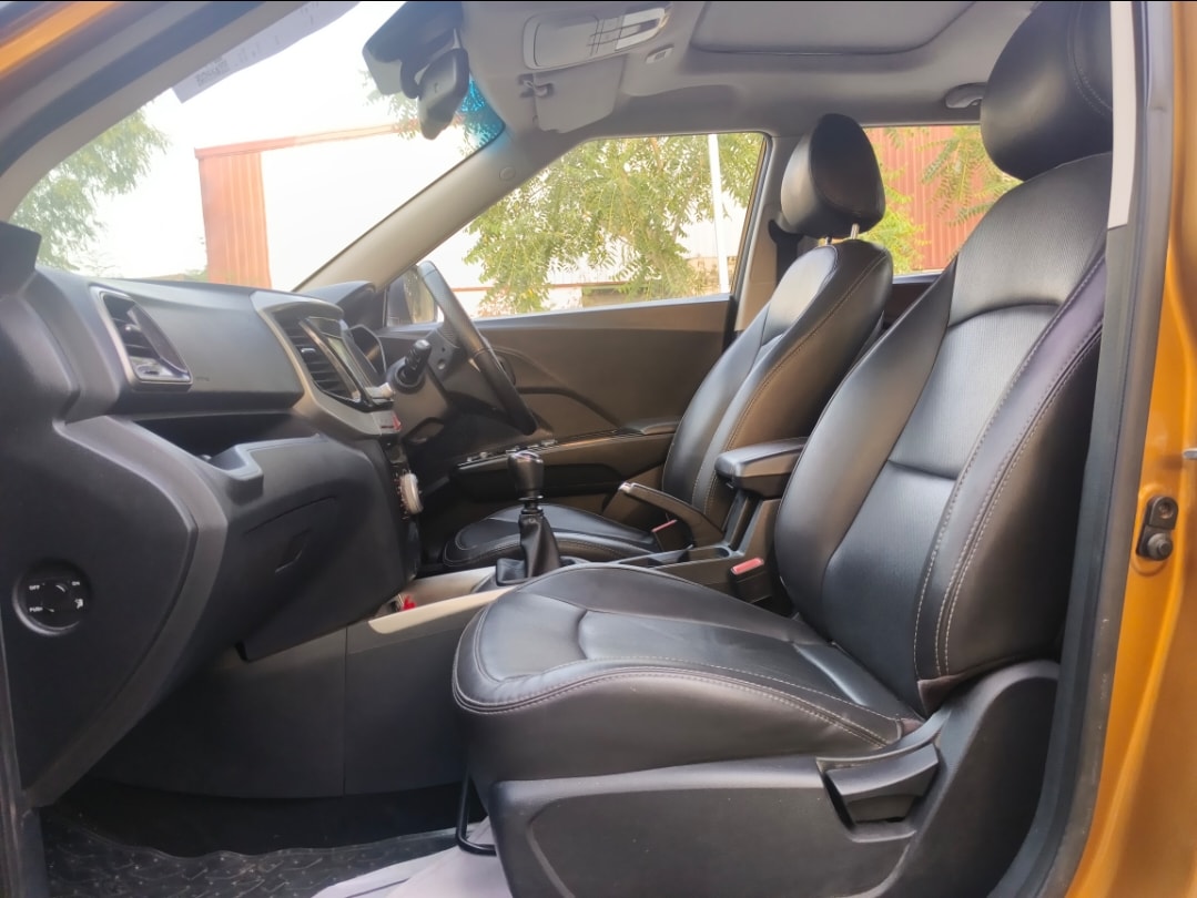 Used 2022 Mahindra XUV300 Used 2022 Mahindra XUV300