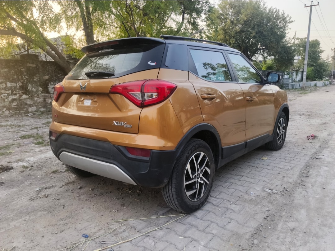 Used 2022 Mahindra XUV300 Used 2022 Mahindra XUV300