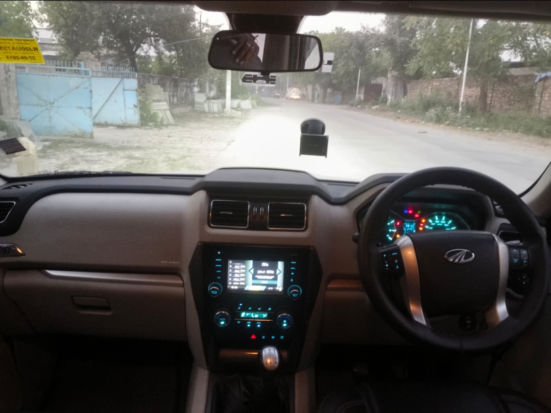 Used 2015 Mahindra Scorpio Used 2015 Mahindra Scorpio