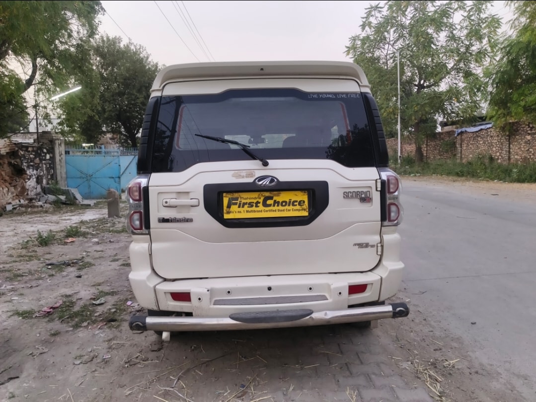 Used 2015 Mahindra Scorpio Used 2015 Mahindra Scorpio