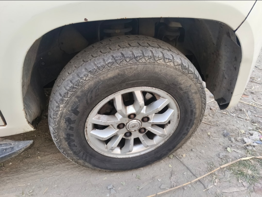 Used 2015 Mahindra TUV300 Used 2015 Mahindra TUV300