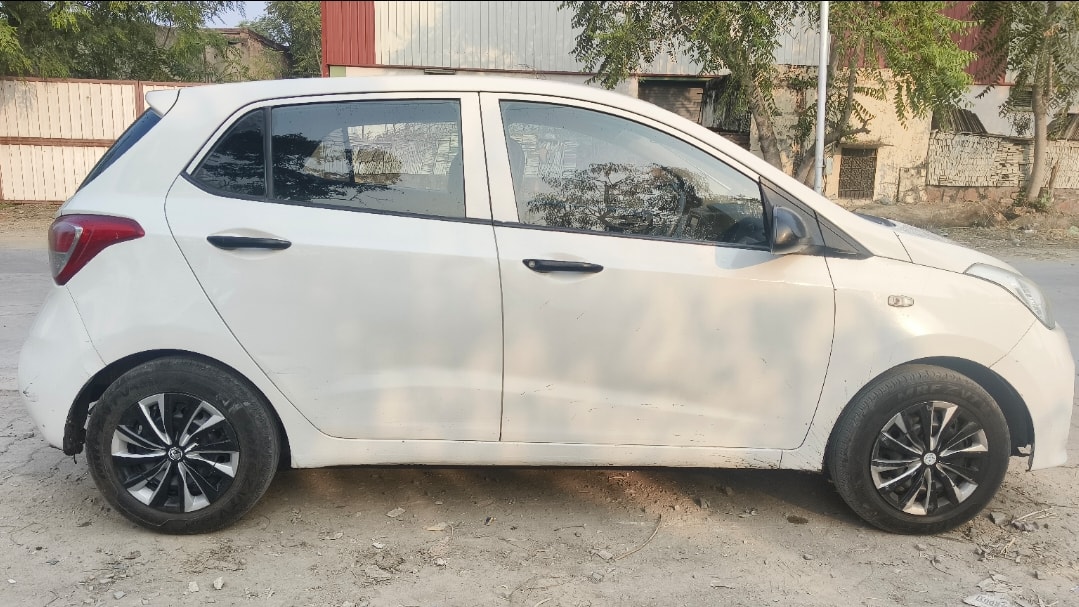 Grand i10 image 6 Grand i10 image 6