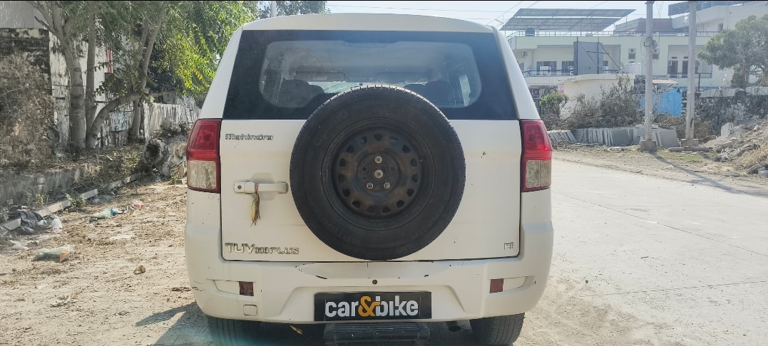 Used 2018 Mahindra TUV300 Plus Used 2018 Mahindra TUV300 Plus