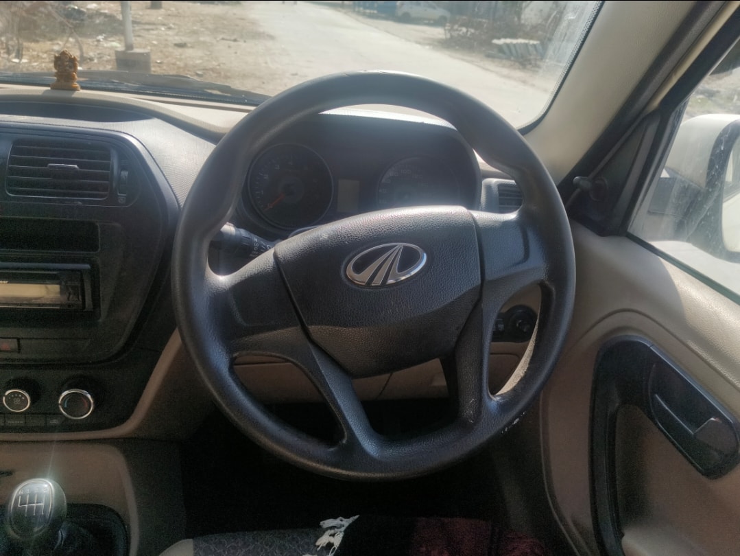 Used 2018 Mahindra TUV300 Plus Used 2018 Mahindra TUV300 Plus