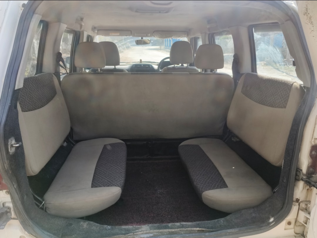 Used 2018 Mahindra TUV300 Plus Used 2018 Mahindra TUV300 Plus