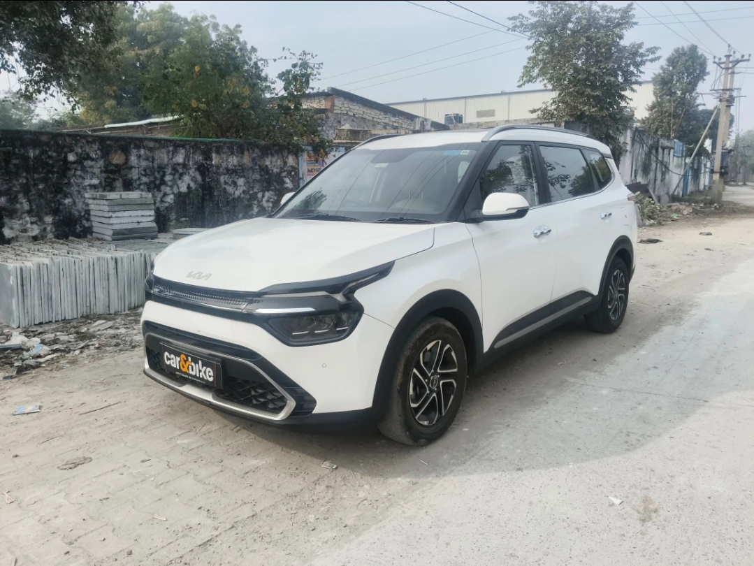 Used 2023 Kia Carens Used 2023 Kia Carens