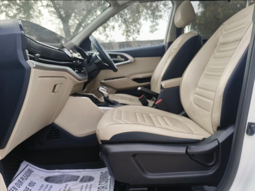 Used 2023 Kia Carens Used 2023 Kia Carens