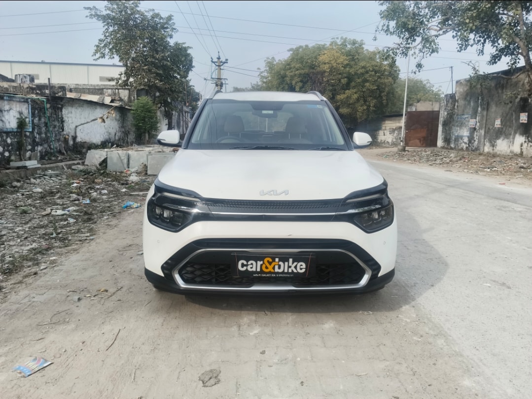 Used 2023 Kia Carens Used 2023 Kia Carens