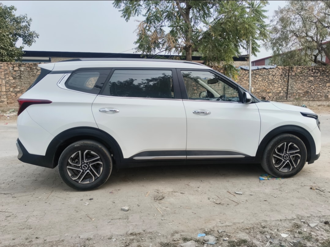 Used 2023 Kia Carens Used 2023 Kia Carens