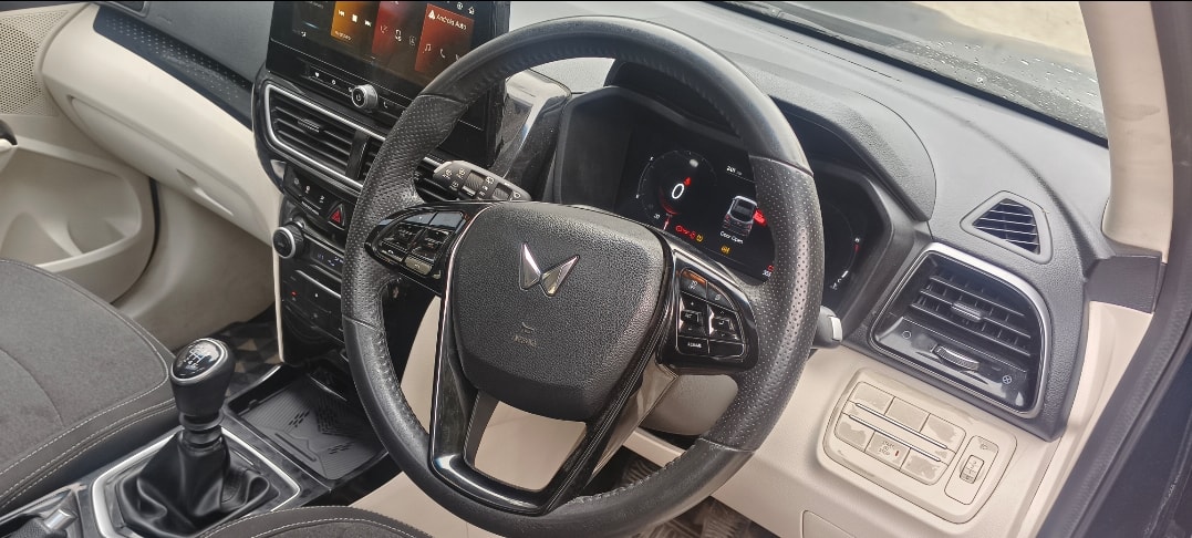 XUV 3XO image 13 XUV 3XO image 13