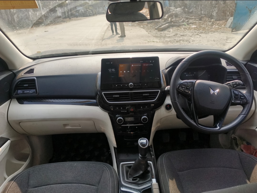 XUV 3XO image 12 XUV 3XO image 12