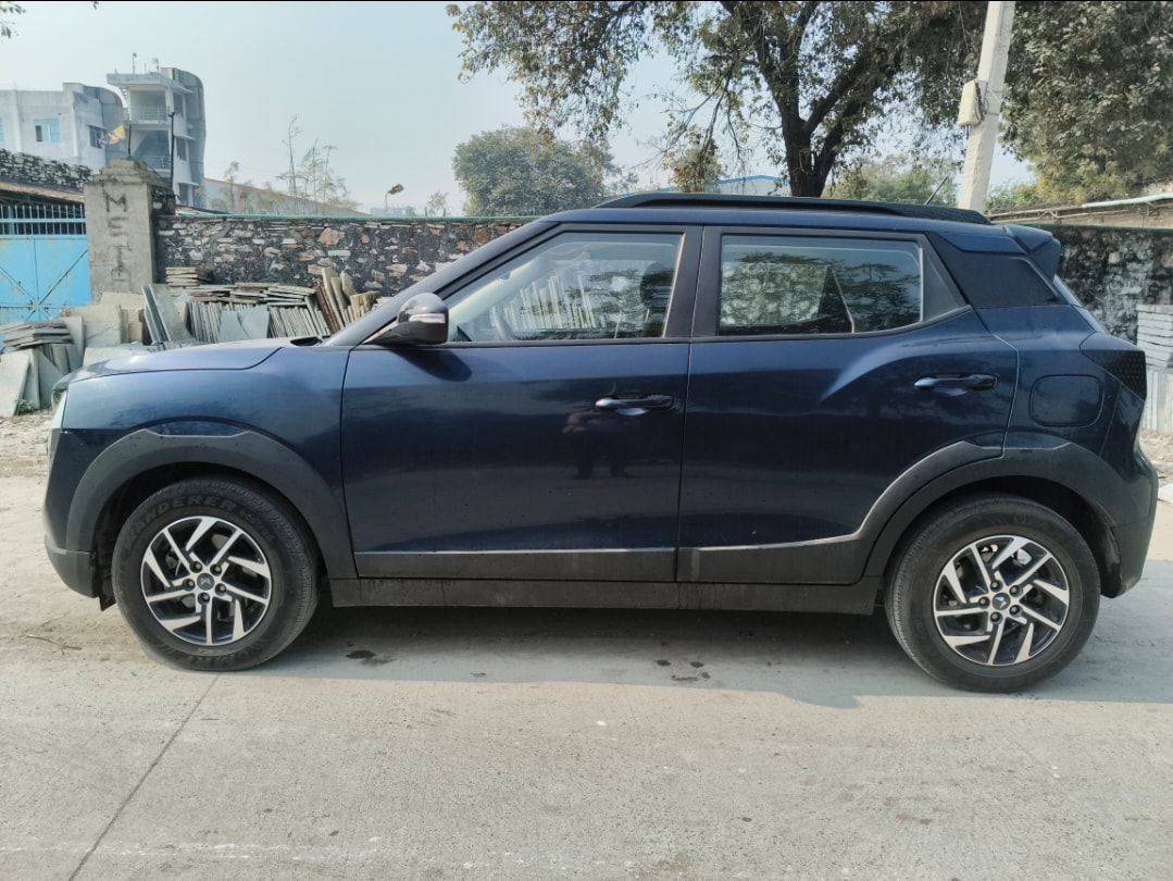 XUV 3XO image 2 XUV 3XO image 2