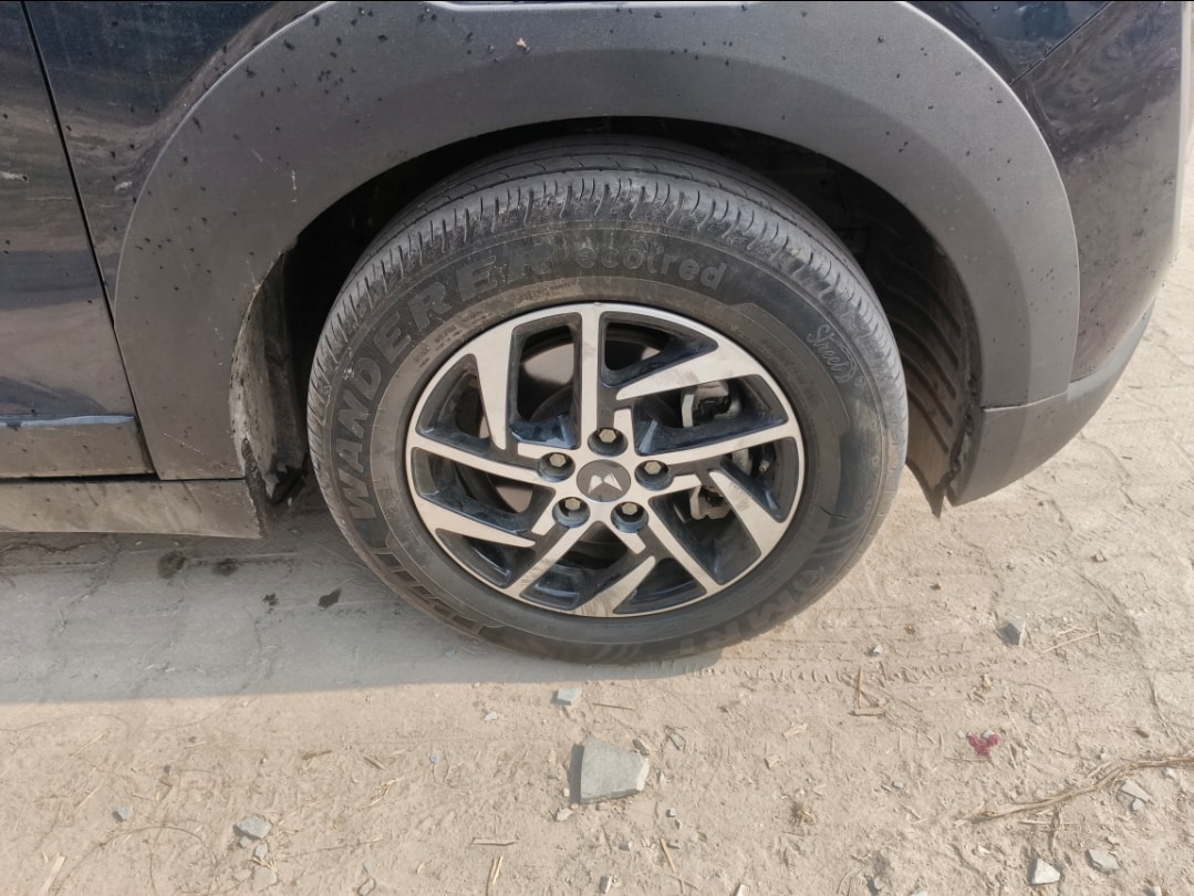 XUV 3XO image 9 XUV 3XO image 9