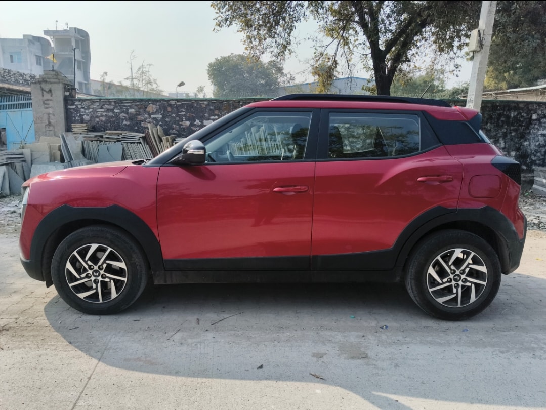 XUV 3XO image 2 XUV 3XO image 2