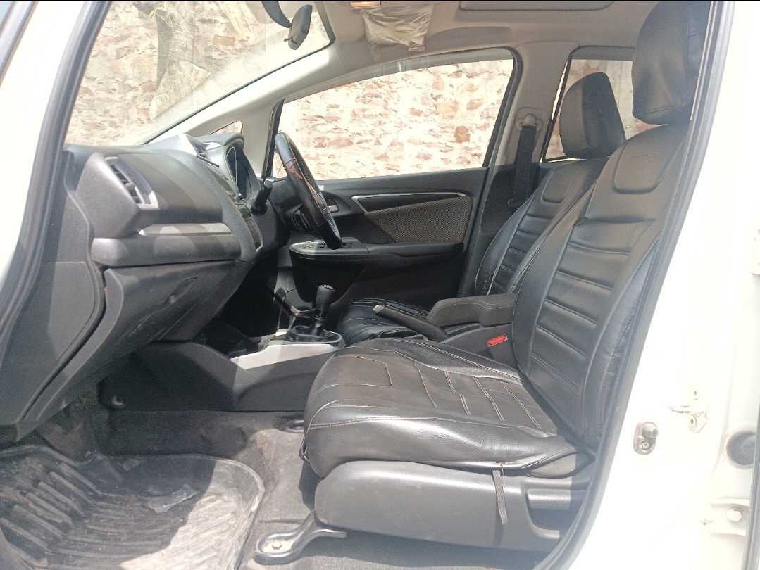 WR-V image 16 WR-V image 16