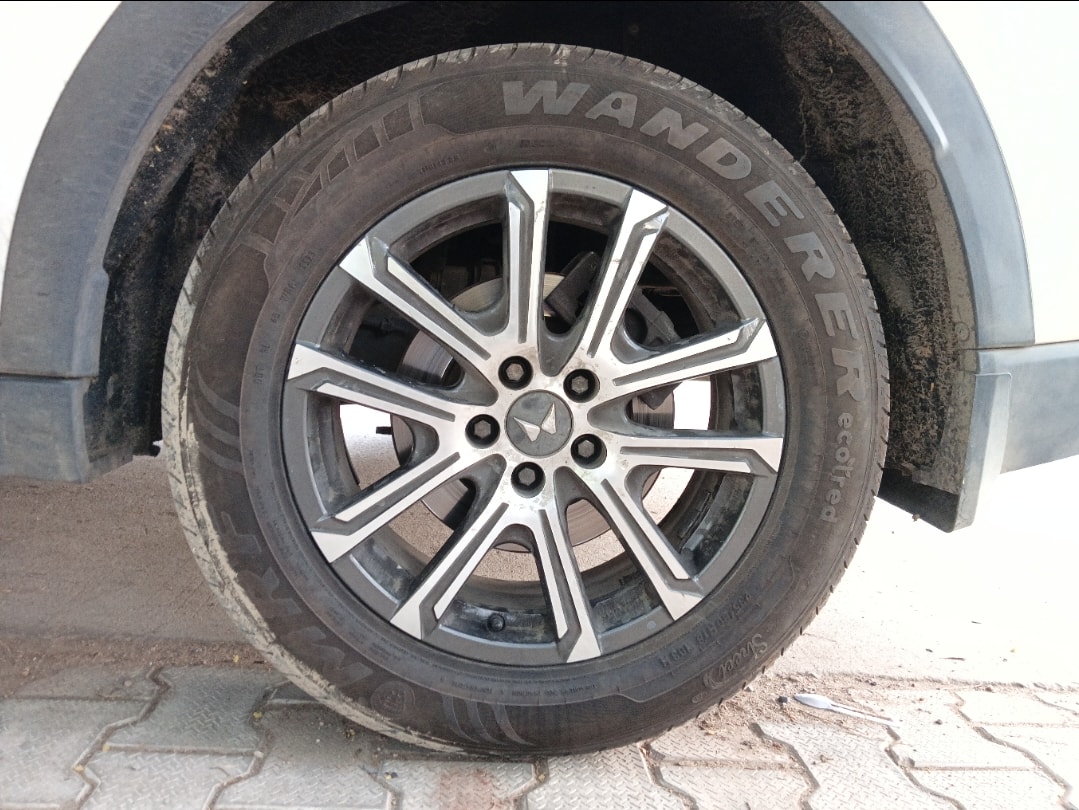 Used 2023 Mahindra XUV700 Used 2023 Mahindra XUV700