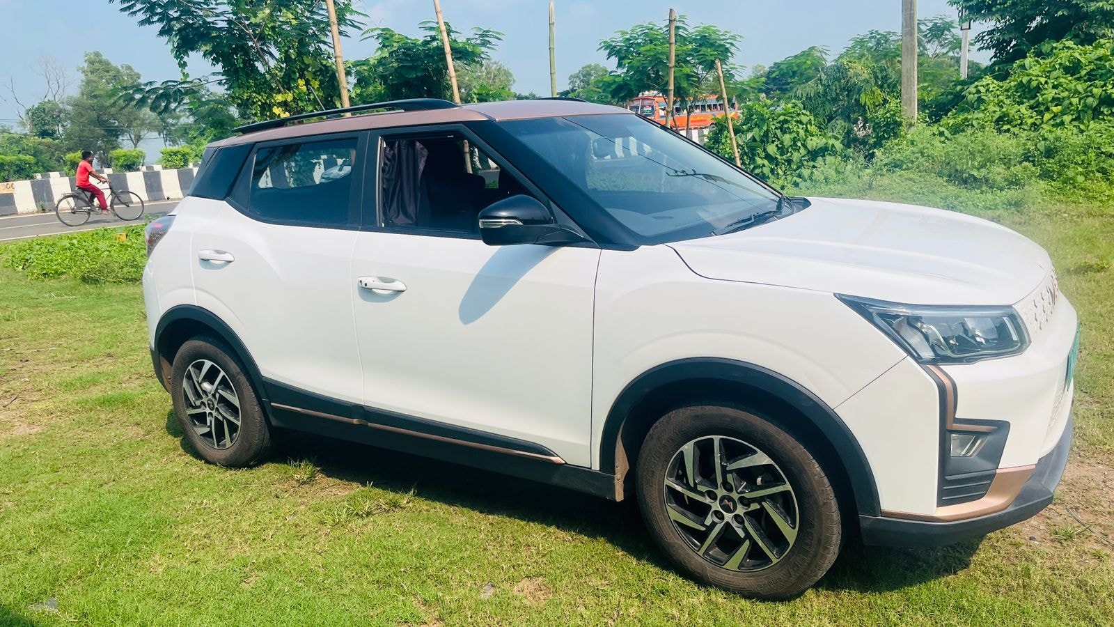 Used 2023 Mahindra XUV400 Used 2023 Mahindra XUV400