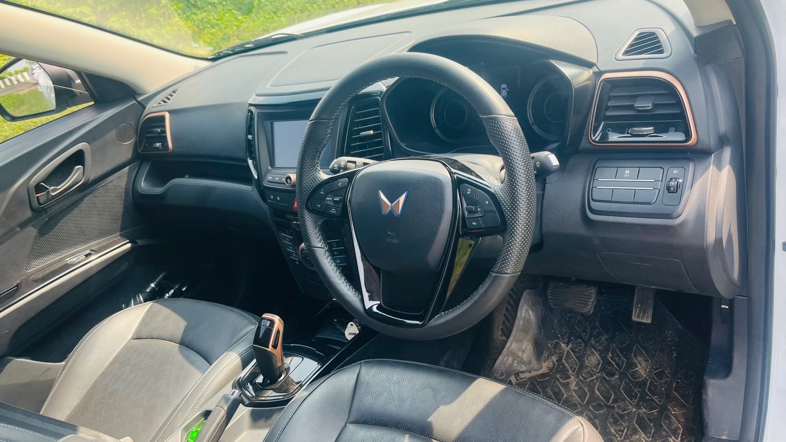 Used 2023 Mahindra XUV400 Used 2023 Mahindra XUV400