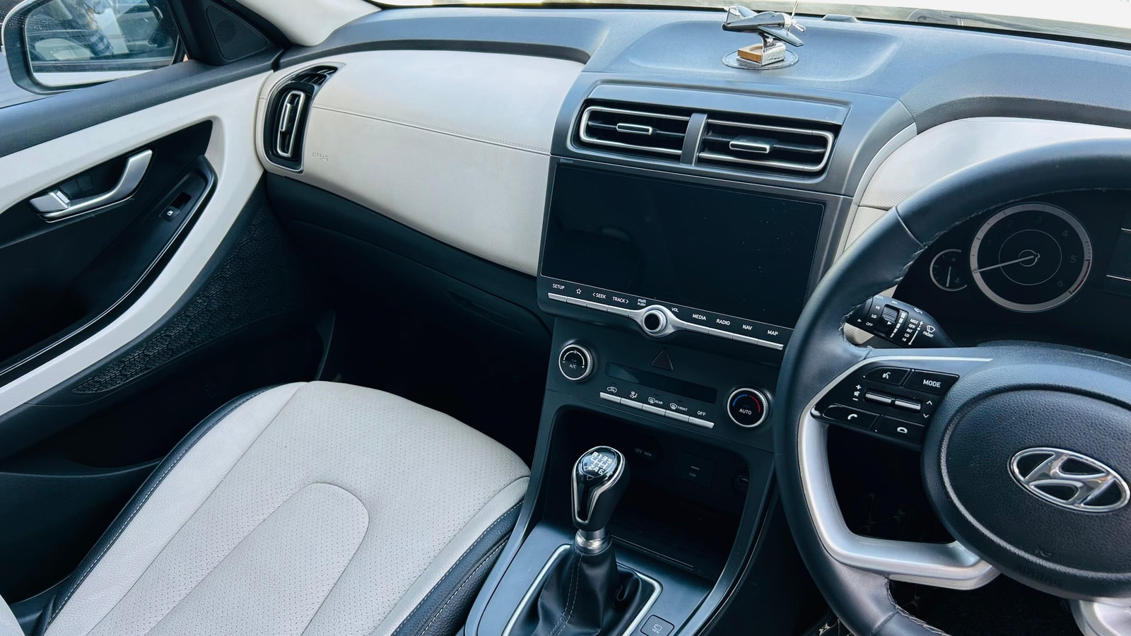 Creta image 3 Creta image 3