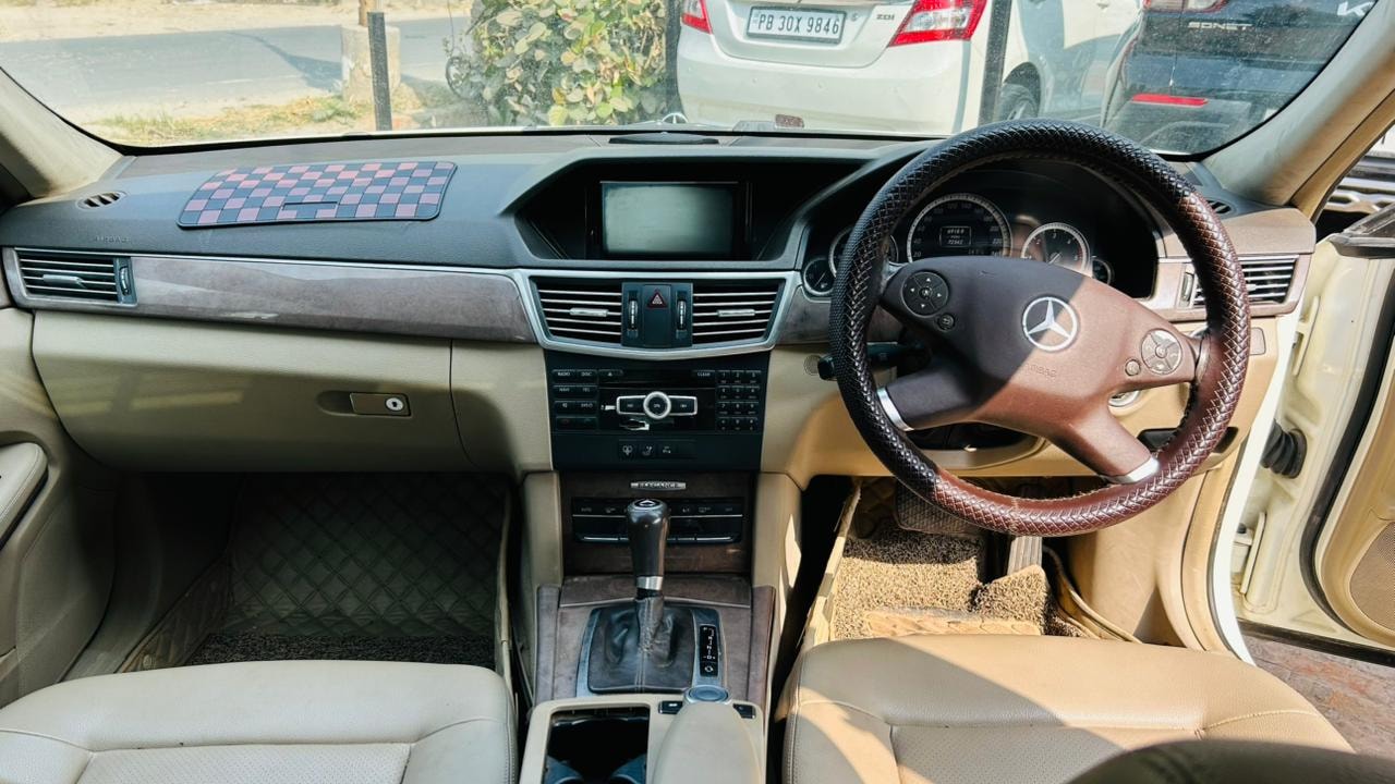 E-Class image 4 E-Class image 4