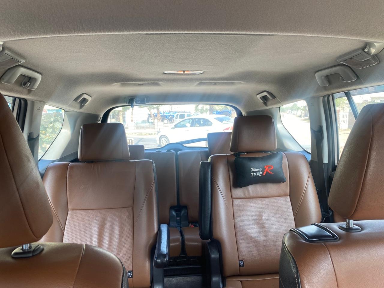 Innova Crysta image 7 Innova Crysta image 7