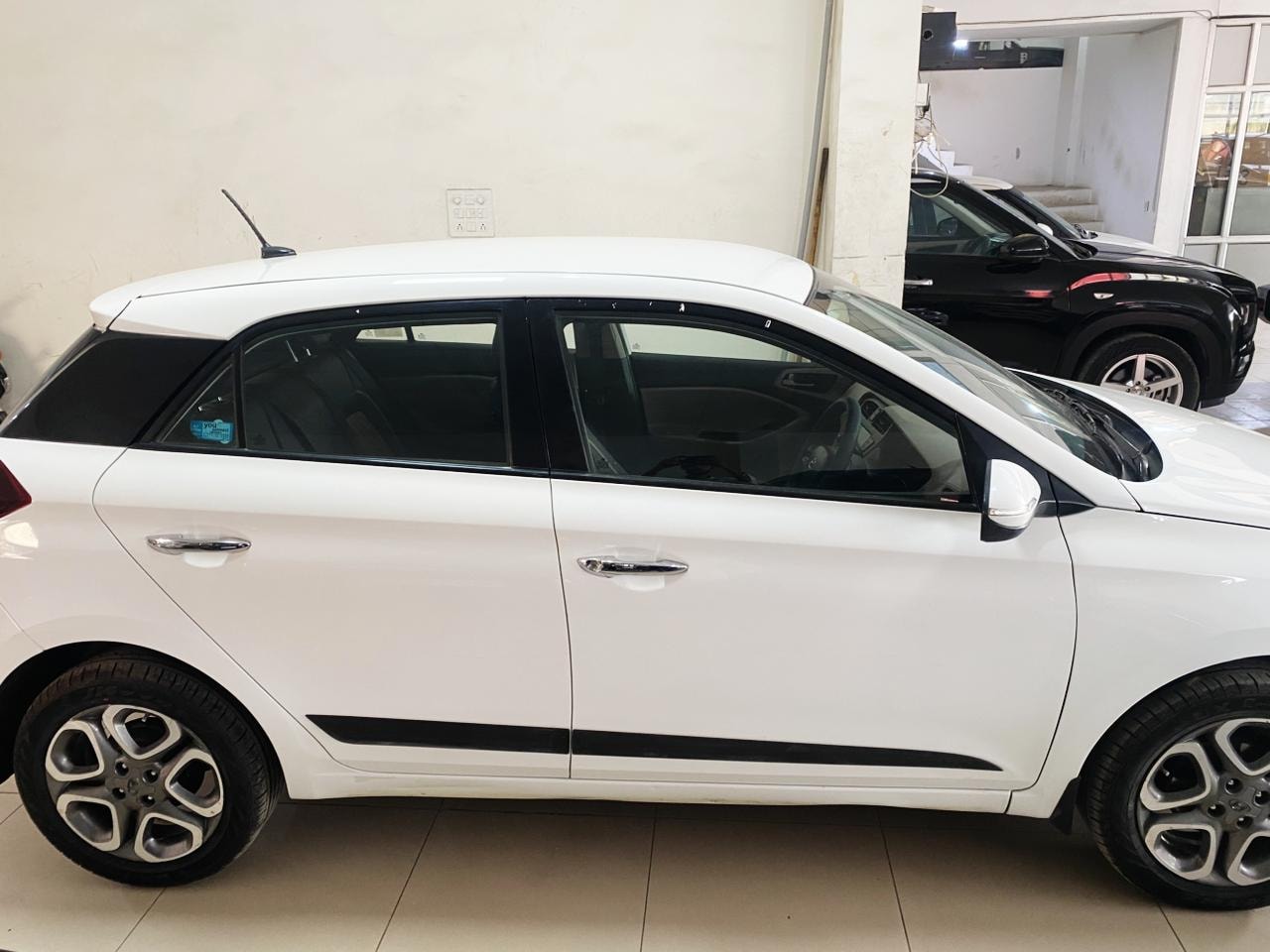 i20 Active image 2 i20 Active image 2
