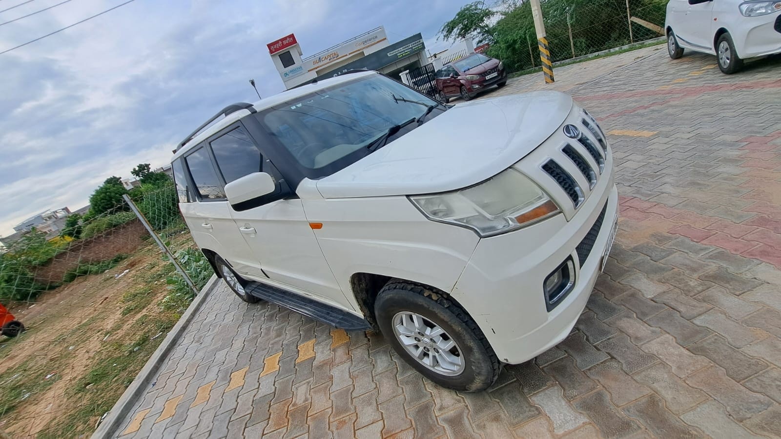 Used 2017 Mahindra TUV300 Used 2017 Mahindra TUV300
