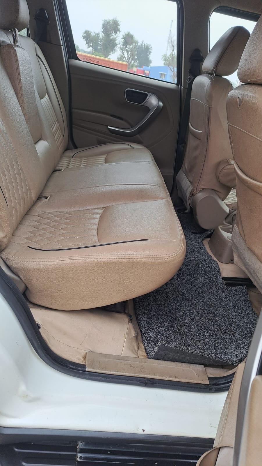 Used 2022 Mahindra Bolero Neo Used 2022 Mahindra Bolero Neo