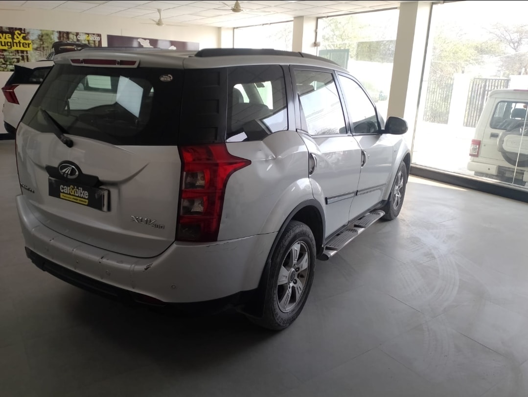 XUV700 image 5 XUV700 image 5