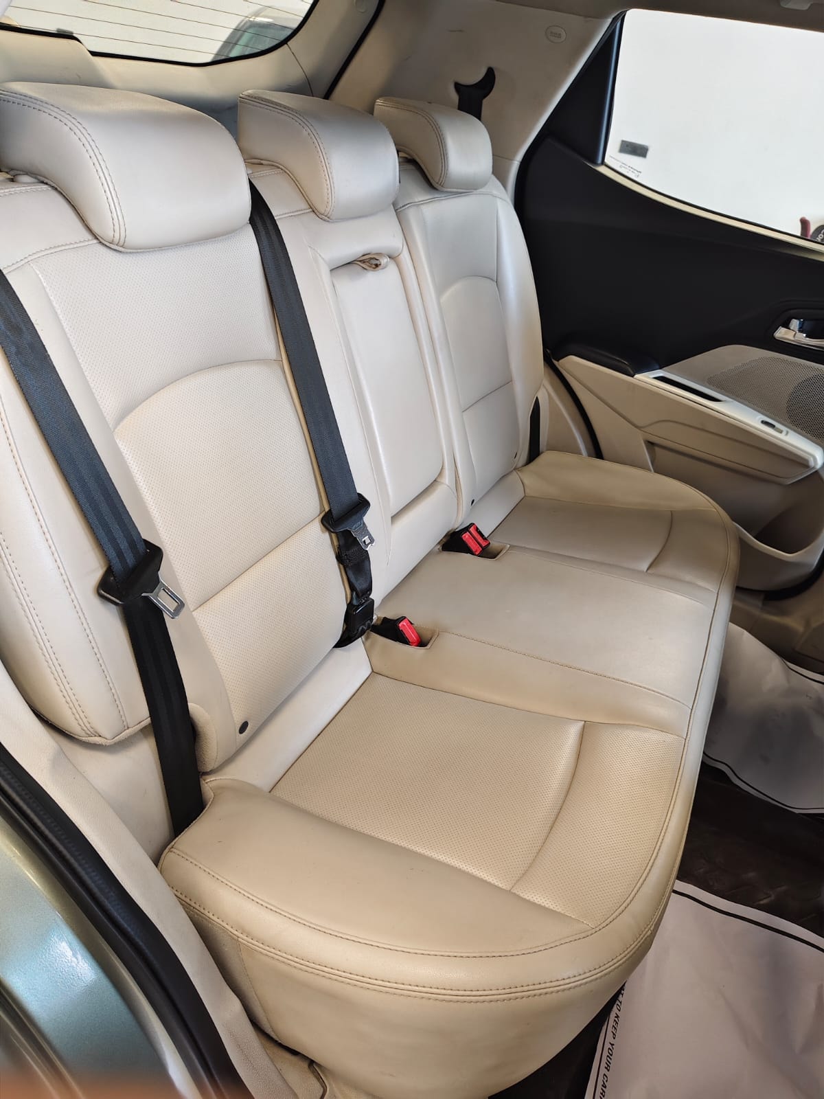 XUV300 image 15 XUV300 image 15