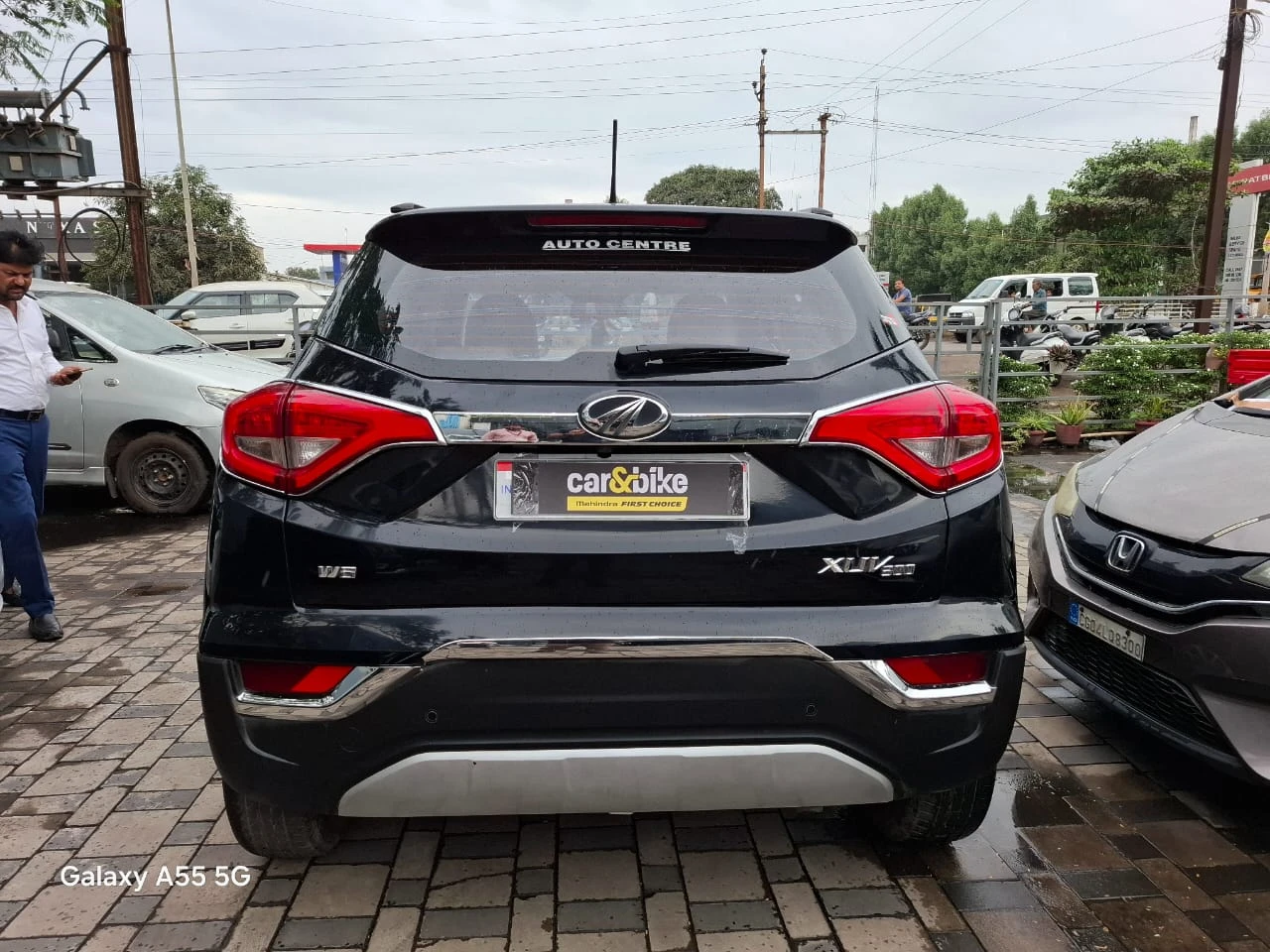 XUV300 image 4 XUV300 image 4