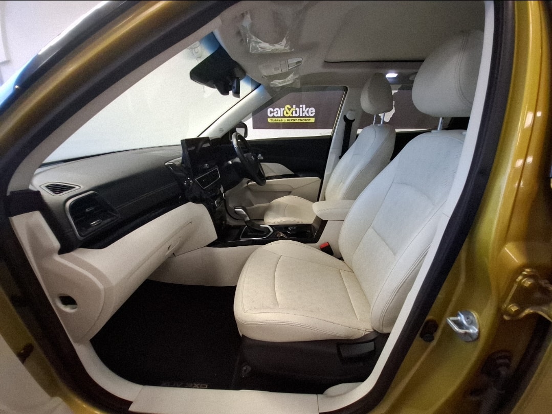 XUV 3XO image 12 XUV 3XO image 12