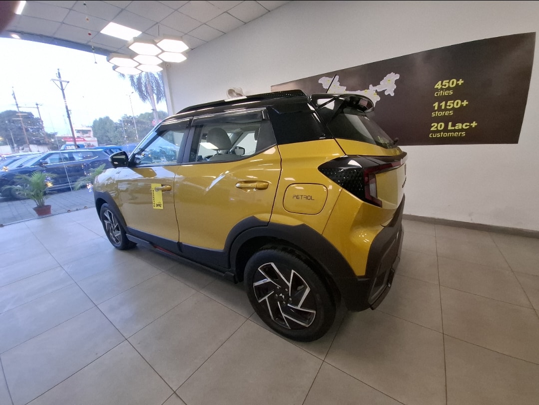 XUV 3XO image 3 XUV 3XO image 3