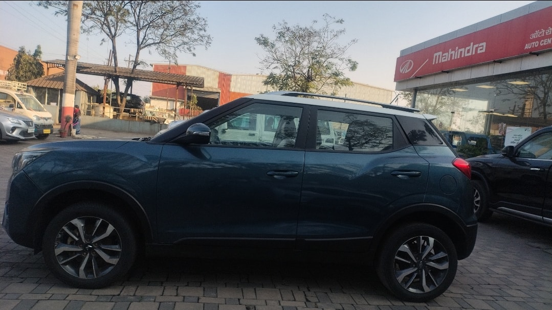 XUV300 image 2 XUV300 image 2