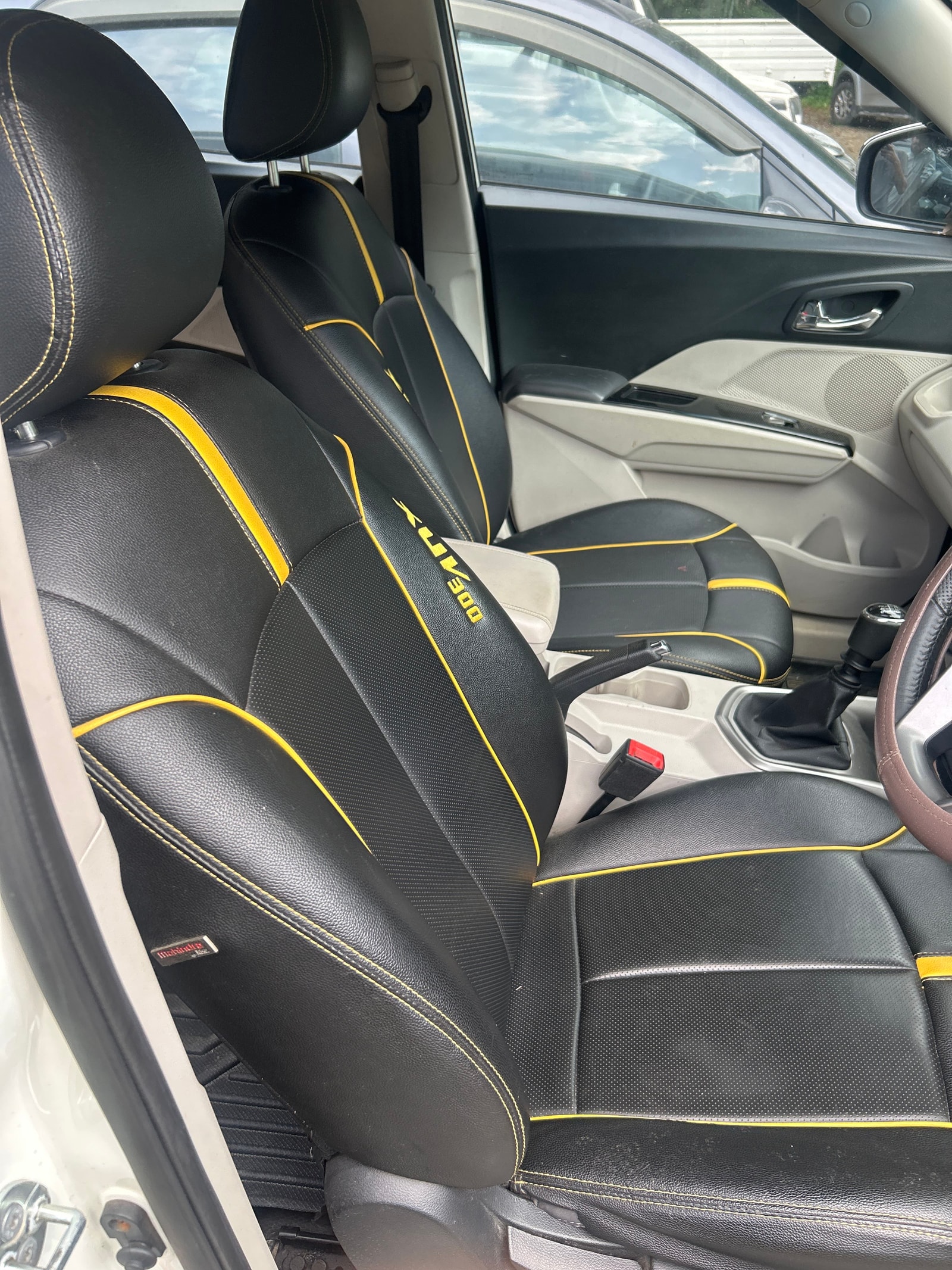 XUV300 image 16 XUV300 image 16